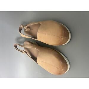 Bettye Muller Taye Oxford